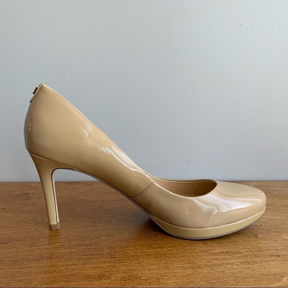 Ivanka TRUMP Nude Neutral Platform Stiletto Heel Leather Patent Pump - Picture 7 of 16